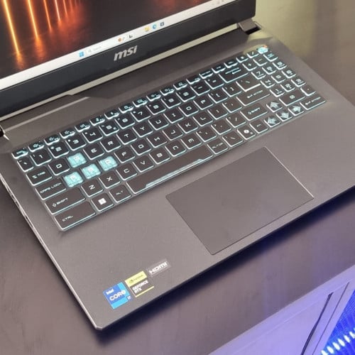 MSI Cyborg15 A13UC , i7-13620H DDR5 16GB M2 512GB RTX3050 4GB 15.6" 144Hz ថ្មី99.99%=699$