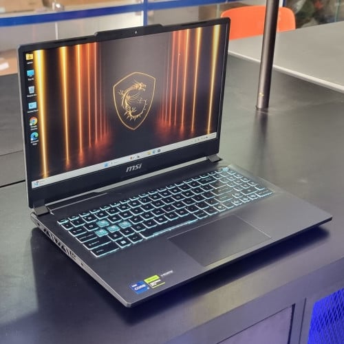 MSI Cyborg15 A13UC , i7-13620H DDR5 16GB M2 512GB RTX3050 4GB 15.6" 144Hz ថ្មី99.99%=699$