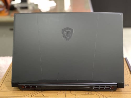 MSI Katana17 i7-14650HX RAM DDR5 16GB M2 1TB RTX5060 8GB 17.3" 2.5K 240Hz ថ្មី99.99%=999$