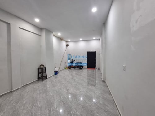 N1008 | New Renovated 2 Bedrooms Riverside Area For Rent