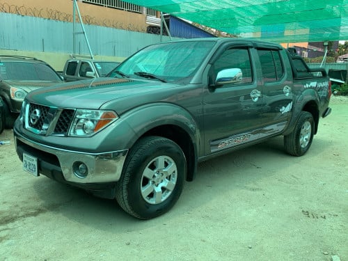 Nissan frontier 05 ប៉ុង2 ឡានស្អាត