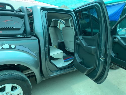 Nissan frontier 05 ប៉ុង2 ឡានស្អាត