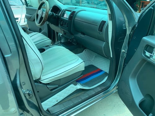 Nissan frontier 05 ប៉ុង2 ឡានស្អាត