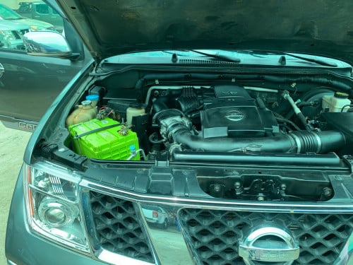 Nissan frontier 05 ប៉ុង2 ឡានស្អាត