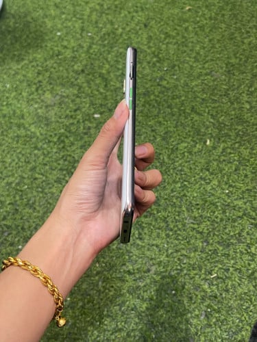 OPPO F11 ពណ៌គុជខ្យង (មួយទឹក) Memory 128GB RAM 6GB អីវ៉ាន់ក្រុមហ៊ុន