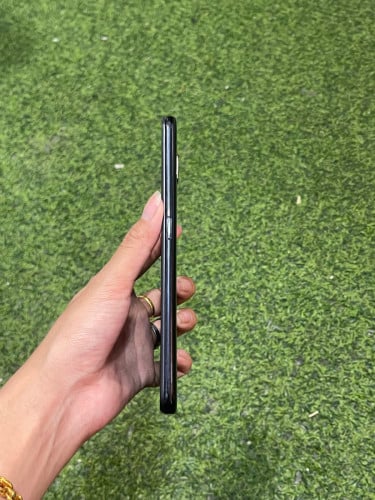 OPPO F11 ពណ៌ខ្មៅ (មួយទឹក) Memory 128GB RAM 6GB អីវ៉ាន់ក្រុមហ៊ុន