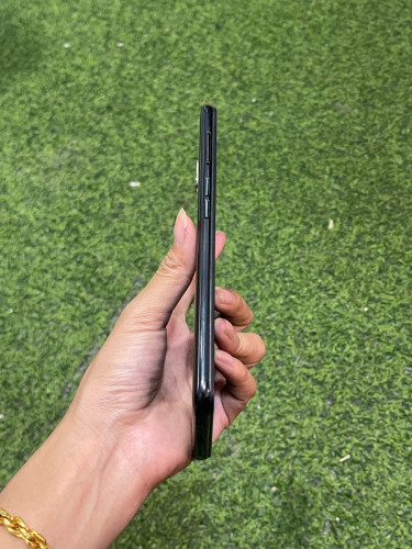 OPPO F11 ពណ៌ខ្មៅ (មួយទឹក) Memory 128GB RAM 6GB អីវ៉ាន់ក្រុមហ៊ុន