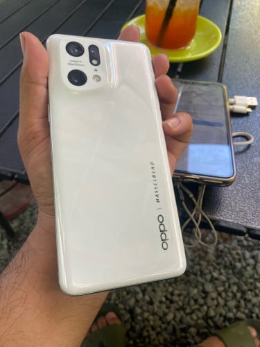 OPPO find X 5pro