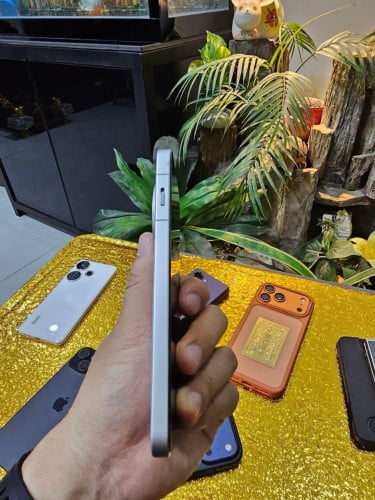 OPPO Find X8