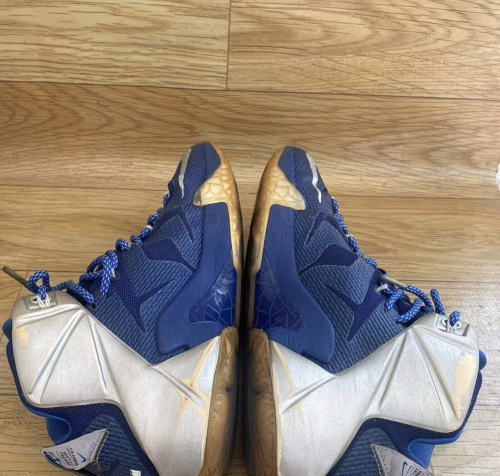 Original %100 Nike LeBron 12 “What If” Size 42.5 (US 9) – Rare Colorway