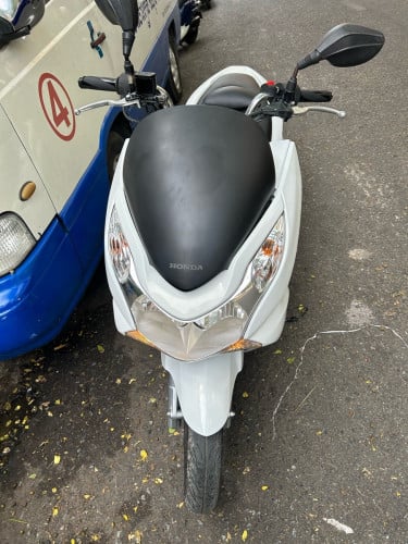PCX 125cc year 2012 មានពន្ធ