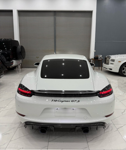 Porche cayman GTS 718