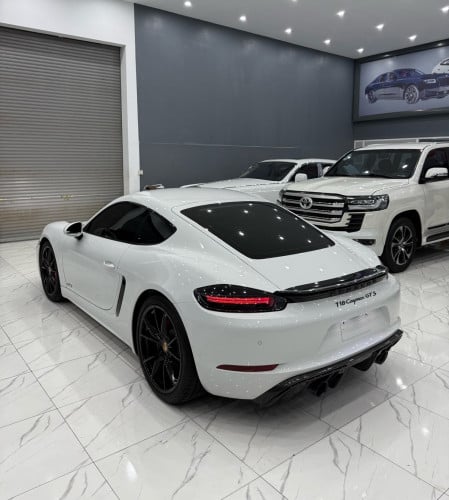 Porche cayman GTS 718
