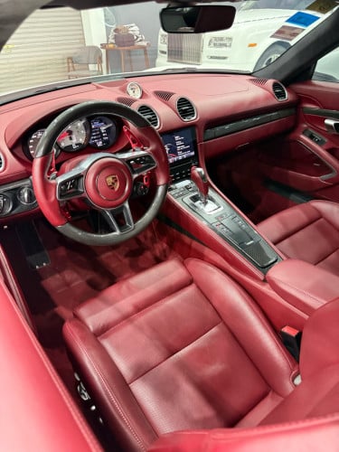 Porche cayman GTS 718