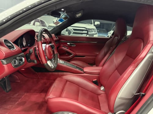 Porche cayman GTS 718