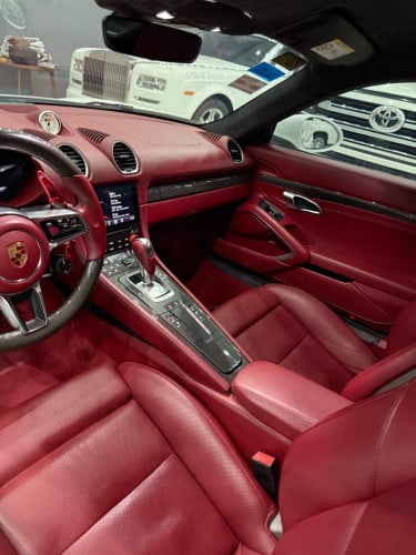 Porche cayman GTS 718