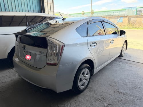 Prius 010 អប់សិន4ដំបូលបេីកសឡាសុីន1ជុំម្ចាស់ទី1រំលស់សុត100%បាន