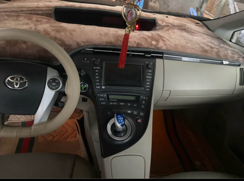 Prius 010option4 តំលៃ14,000$ចរចារ