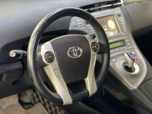 Prius 012 option 5 plug in advanced សូម ចុចលីងខាងក្រោមដើម្បើសួរពត៍មានបន្ថែ