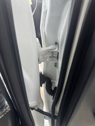 Prius 013 OPTION 3 ABS តែមសឡានស៊ីនមួយជុំទិញដាច់បង់រំលស់25ខេត្តក្រុង