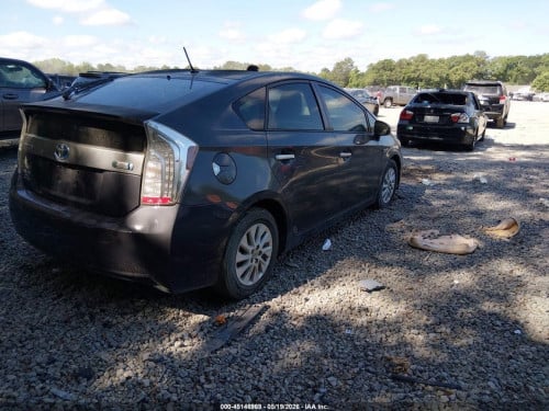 Prius 013 plug in សាង $16,300