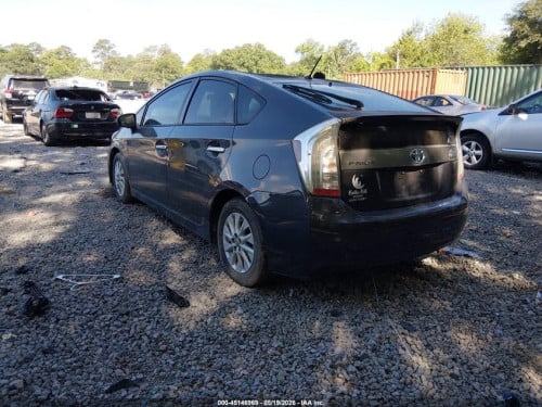Prius 013 plug in សាង $16,300
