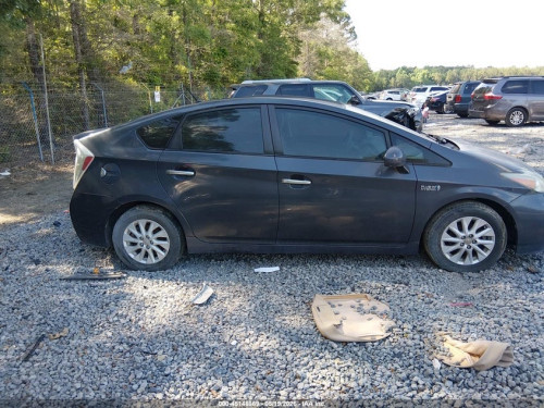 Prius 013 plug in សាង $16,300