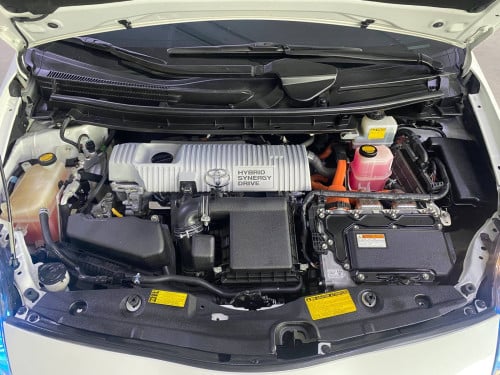 Prius 014 option 2 ម៉ាយសុីនតែ9មុឺនម៉ាយសូម ចុចលីងខាងក្រោមដើម្បើសួរពត៍មានបន្ថែម