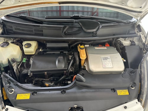 Prius 04 Hfull ពណ៍ស ក្នុងលឿង ឡានស្អាត ពិន្ទុខ្ពស់59 ម្ចាស់ផ្ទាល់លក់ដូរសេរី