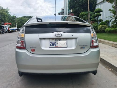 Prius 07 Full Option ឡានស្អាត លក់បន្ទាន់