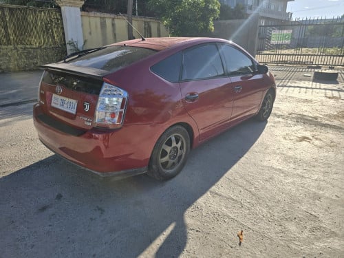 Prius 07 ធូរីង full option លក់
