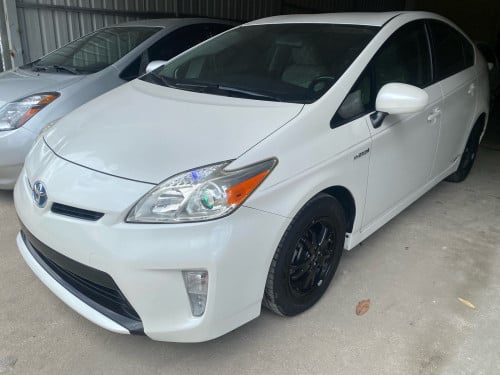 Prius 2013 Option 03
