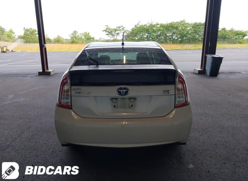 Prius 2013 Option 2 ក្នុងស ឡាននៅរដ្ឋ GA អត់ច្រេះ