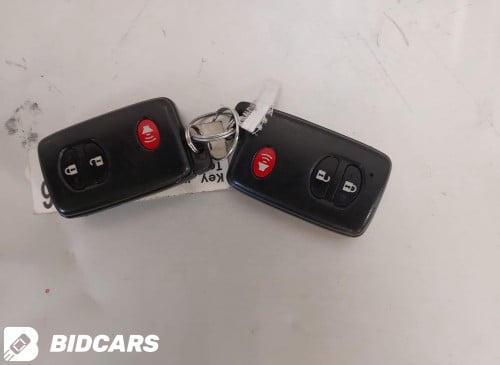 Prius 2013 Option 2 ក្នុងស ឡាននៅរដ្ឋ GA អត់ច្រេះ