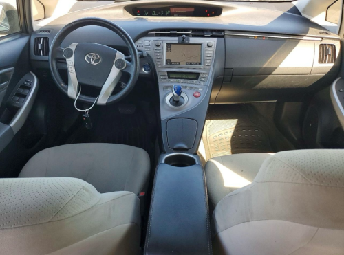 Prius Delux Solar 2014 ពណ៌ស្លាបក្អែក