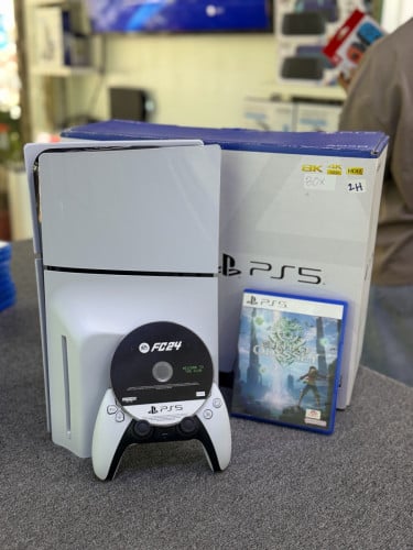 PS5 slim standards edition
