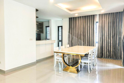 Queen Villa A for Rent Borey Chip Mong, Street 598