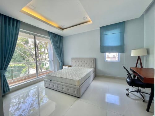 Queen Villa with Pool for rent