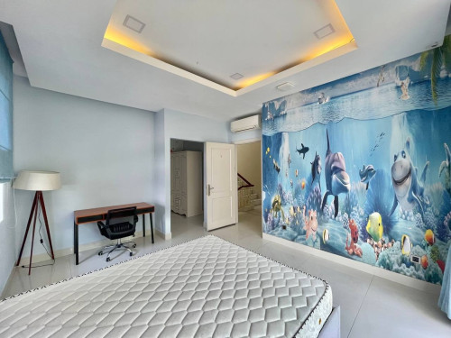 Queen Villa with Pool for rent