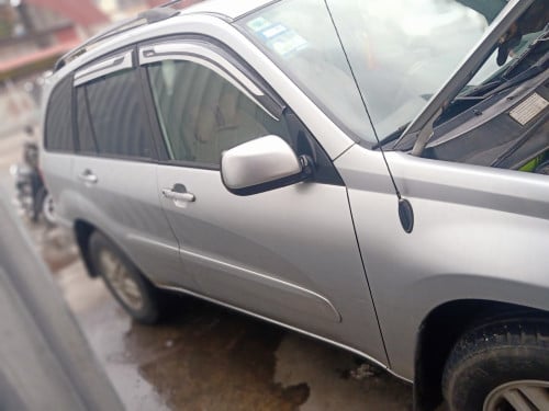 rav4 ឆ្នាំ2001ប៉ុងមួយ
