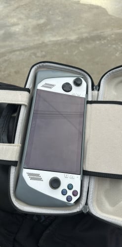 ROG Ally Z1 Extreme 512GB M2 Free bag free case