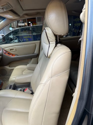 RX 300/ 99 មានពន្ឋ័ អត់បុក 5800$ ហាមត