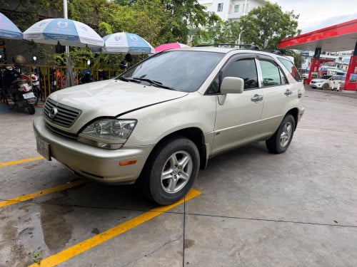 RX300 2000 P1 ឡានថ្មីរៀបចំតិចតួច