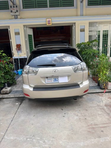 RX330 ឆ្នាំ05ប៉ុង1ប្រើថែនៅថ្មីស្អាត