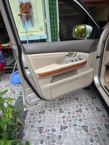 RX330 ឆ្នាំ05ប៉ុង1