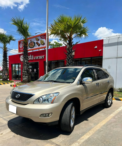 Rx330 2004 ប៉ុង1 half full