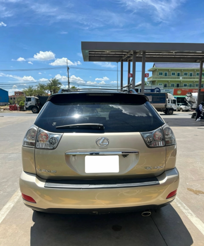 Rx330 2004 ប៉ុង1 half full