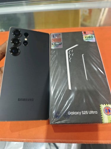 Samsung S25 Ultra (ក្រុមហ៊ុន)មួយទឹកស្អាត 99%