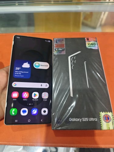 Samsung S25 Ultra (ក្រុមហ៊ុន)មួយទឹកស្អាត 99%