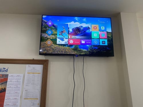 Samsung smart TV 46 inch crystal